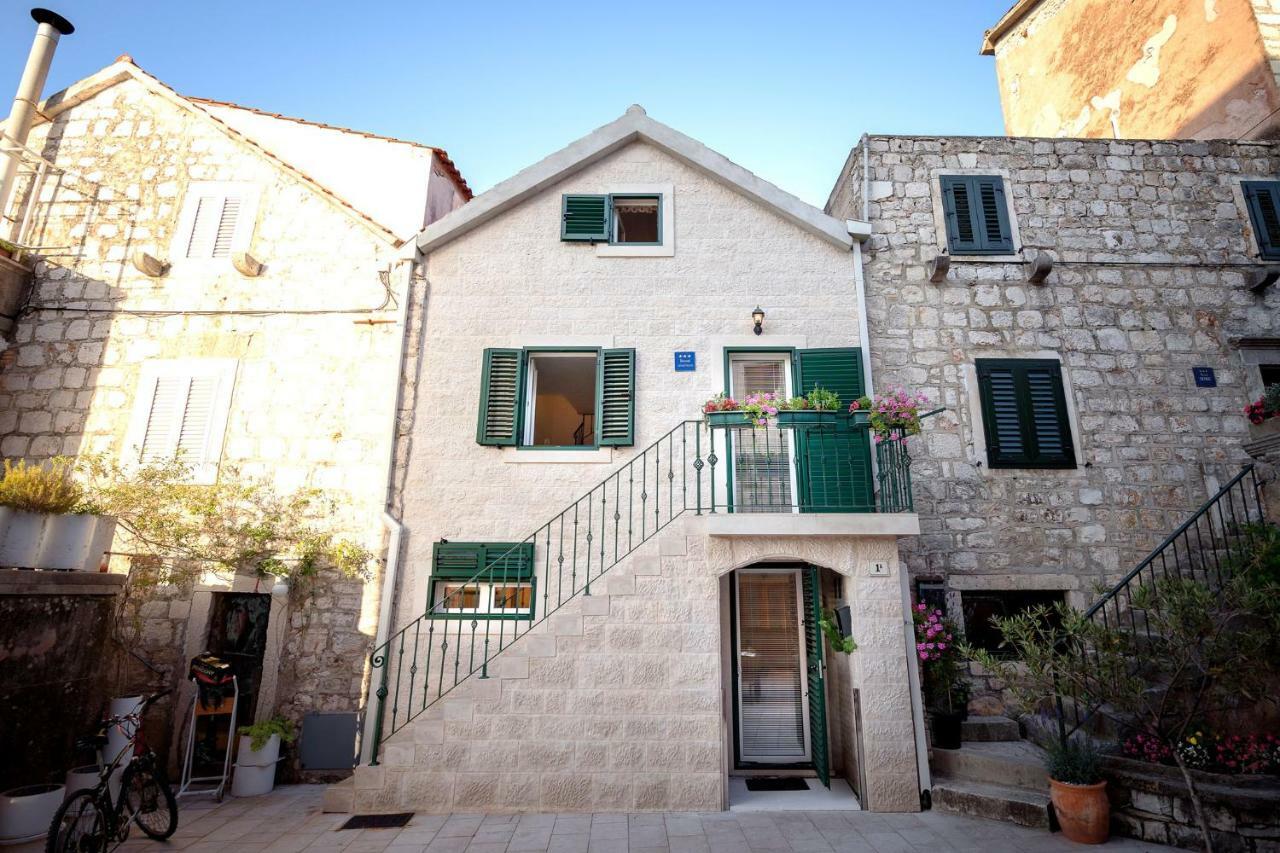 Apt Bobotovi in center of Stari Grad, Hvar Lägenhet Stari Grad  Exteriör bild